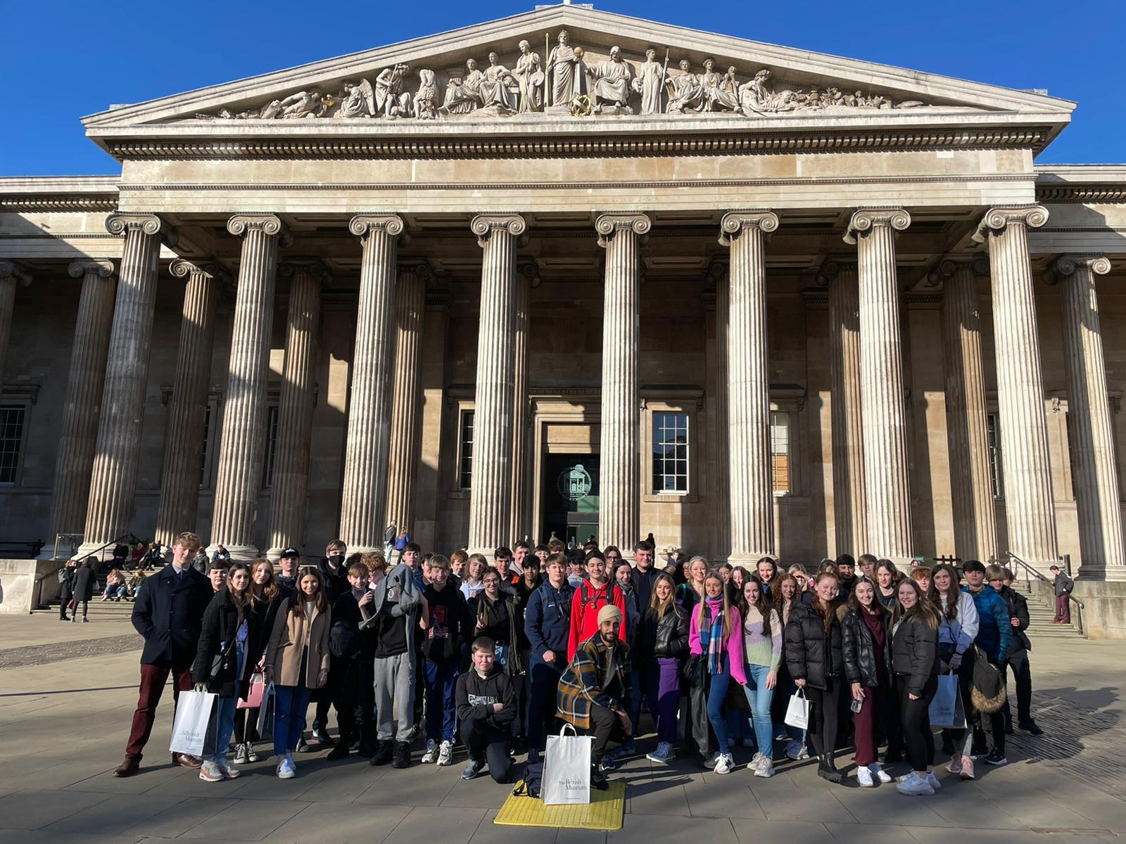 Classics & Latin students visit London Banner